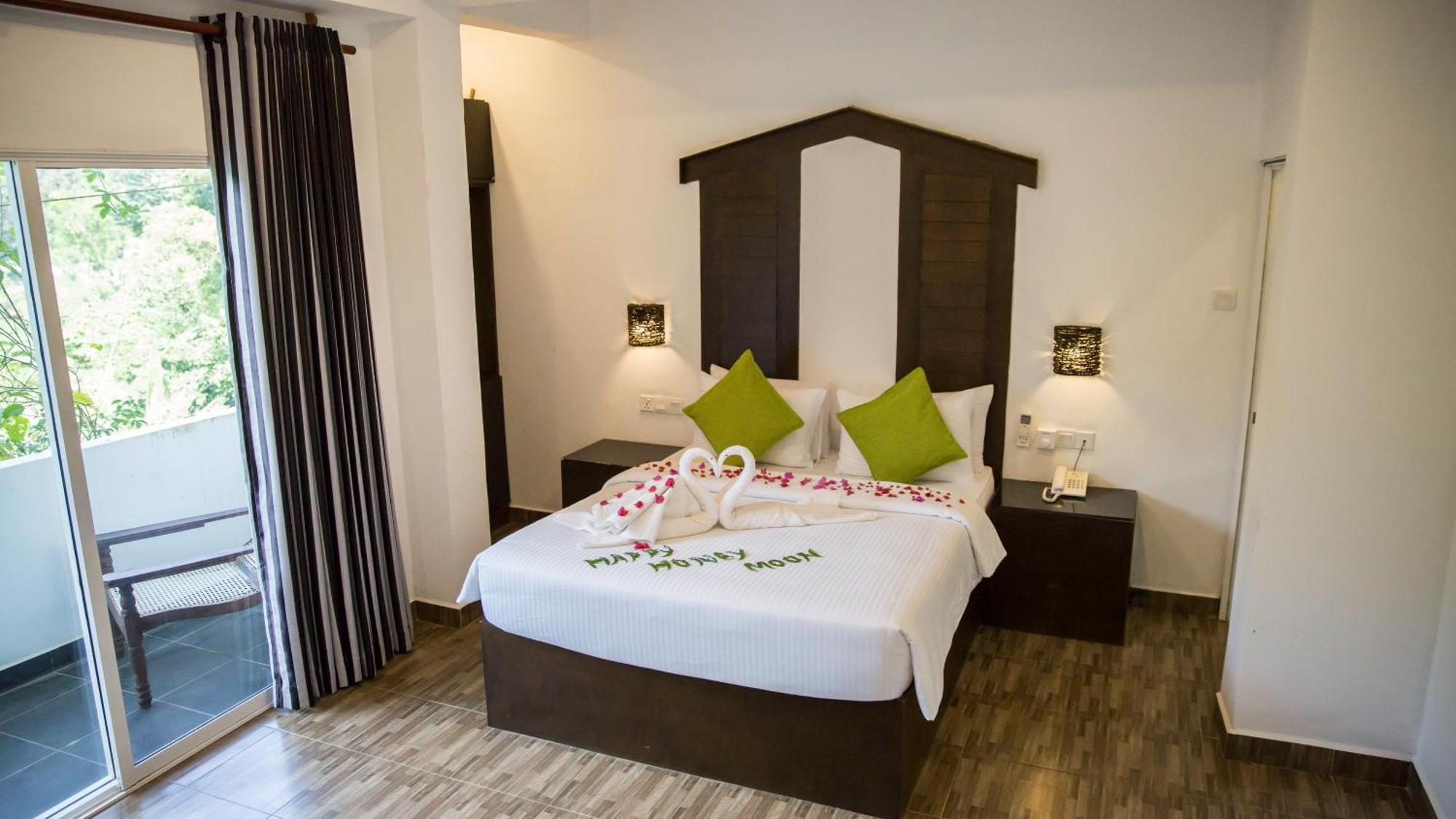 Sundaras Sigiriya Jungles Caves Resort ดัมบูลลา ภายนอก รูปภาพ