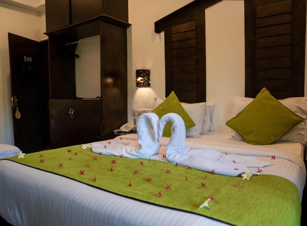 Sundaras Sigiriya Jungles Caves Resort ดัมบูลลา ภายนอก รูปภาพ